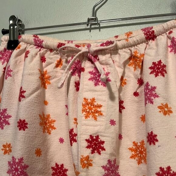 Women's Pink and Orange Snowflake Flannel Cotton Pajama Pants - Picture 2 of 4